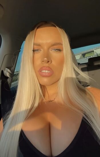 Full leaked Twentyoneeighteen private onlyfans photo