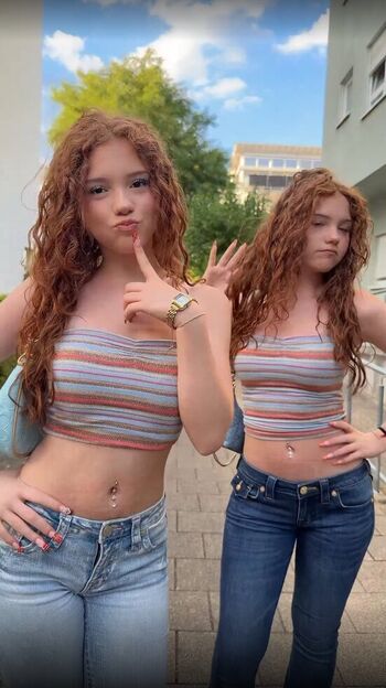 Full leaked Twinsonice private onlyfans photo