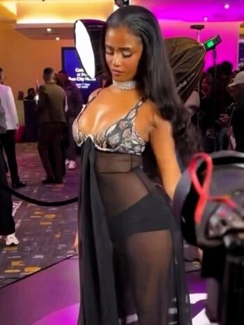 Full leaked Houseofyre/ private onlyfans photo