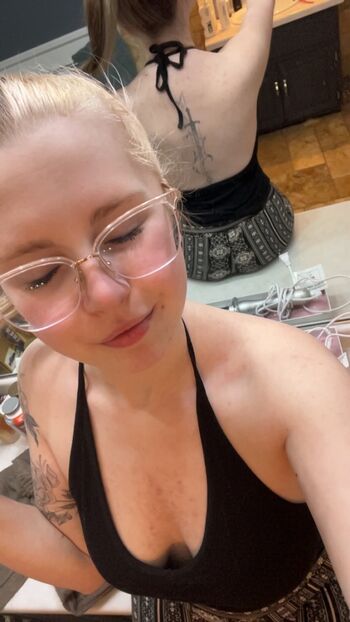 Full leaked Ur future gf page private onlyfans photo