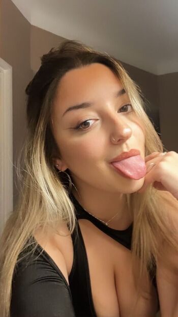 Full leaked Valentina costa private onlyfans photo