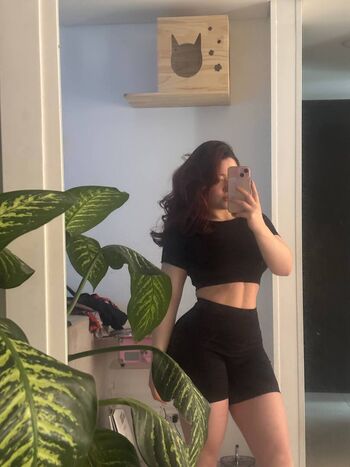 Full leaked Valerie private onlyfans photo