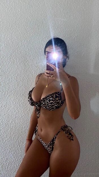 Full leaked Veeronr private onlyfans photo