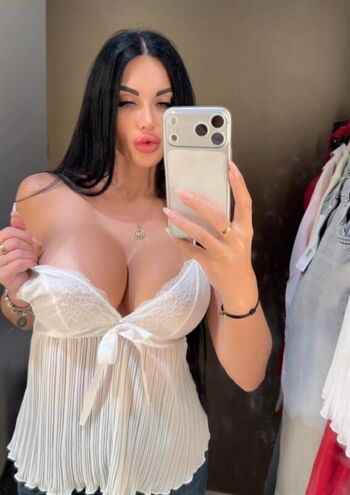 Full leaked Venami private onlyfans photo