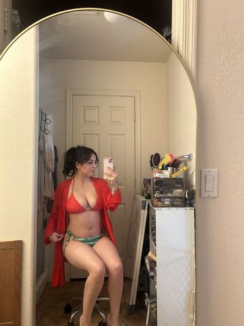 Full leaked Viannneyyyyy private onlyfans photo