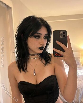 Full leaked Vicky reeds private onlyfans photo