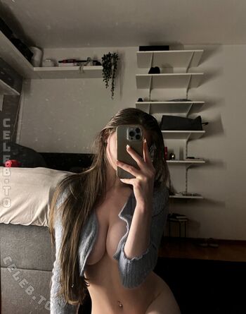 Full leaked Viktorialuv private onlyfans photo