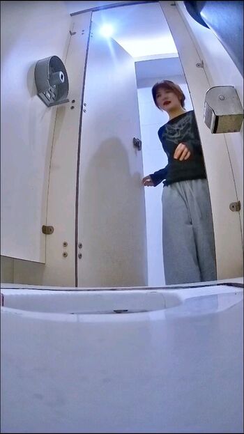 Voyeur Asian Pissing Toilet &Amp; Upskirts Only