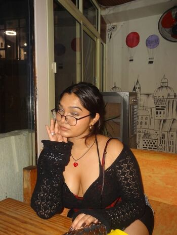 Full leaked Vrindardddd private onlyfans photo
