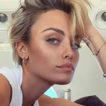 Full leaked Wallis day page private onlyfans photo
