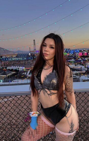 Full leaked Wavy brin private onlyfans photo