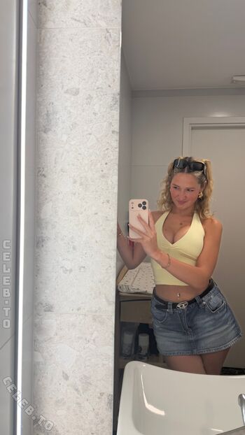 Full leaked Wieke page private onlyfans photo