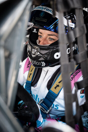 Full leaked Women motorsports private onlyfans photo