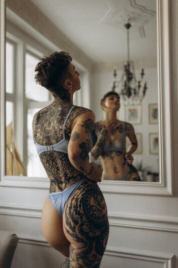 Full leaked Wrobelek private onlyfans photo