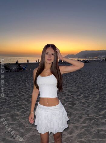 Full leaked Xdshka private onlyfans photo
