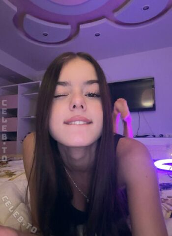 Full leaked Xdshka private onlyfans photo