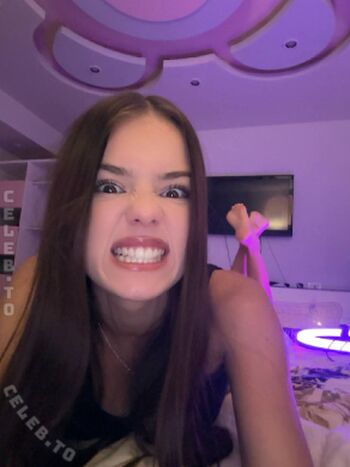 Full leaked Xdshka private onlyfans photo