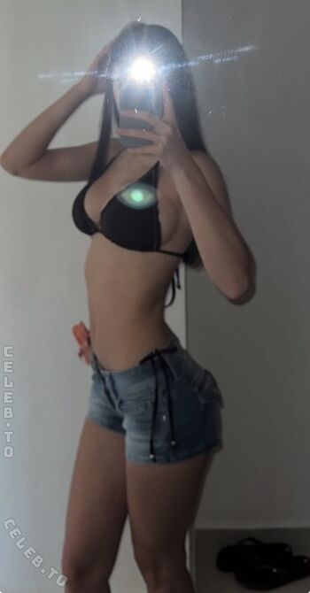 Full leaked Xdshka private onlyfans photo