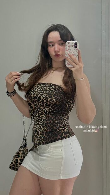 Full leaked Yagmur simsek page private onlyfans photo