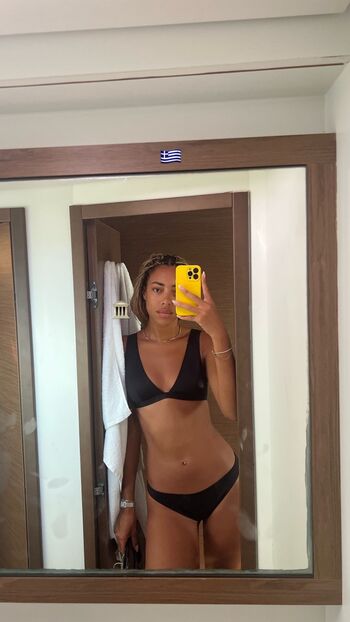Full leaked Yara charry private onlyfans photo