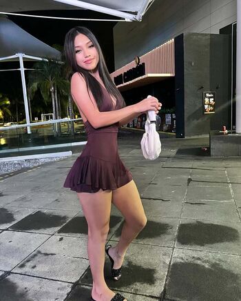 Full leaked Yolllbae private onlyfans photo