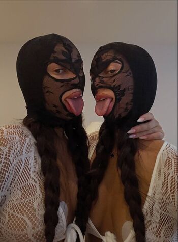 Full leaked Yourtwinss private onlyfans photo