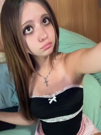 Full leaked Yousmokeths private onlyfans photo