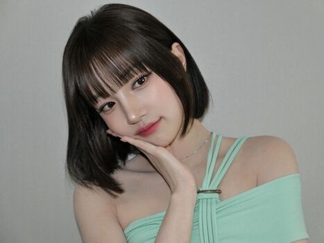 Full leaked Yuqi page private onlyfans photo