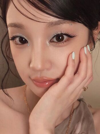Full leaked Yuqi page private onlyfans photo