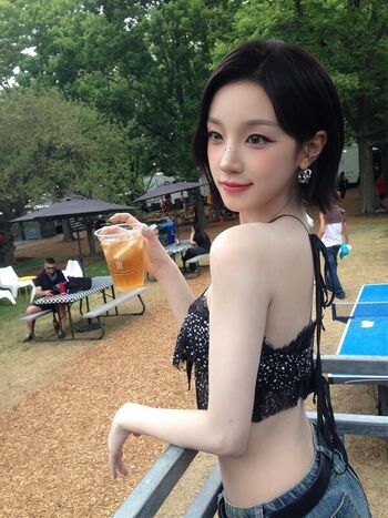 Full leaked Yuqi private onlyfans photo