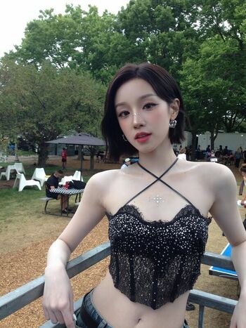 Full leaked Yuqi private onlyfans photo