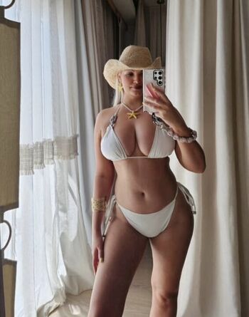 Zandra May