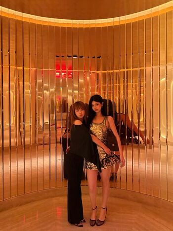 Full leaked Zhang xinmu  page private onlyfans photo