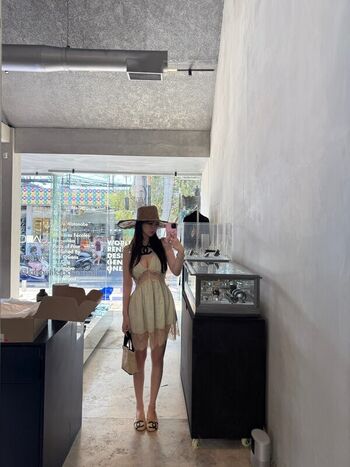Full leaked Zhang xinmu  page private onlyfans photo