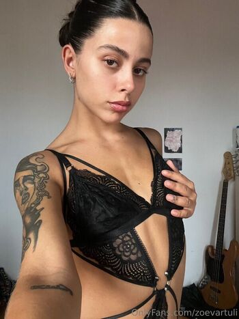 Full leaked Zoevartuli private onlyfans photo