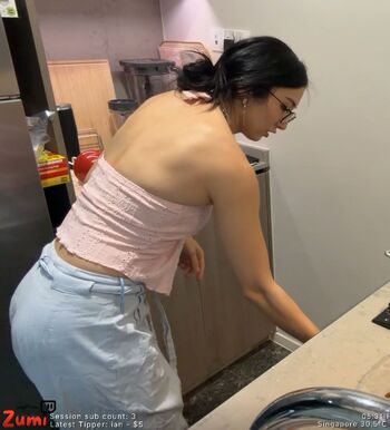 Full leaked Zumi page private onlyfans photo
