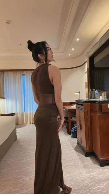 Full leaked Zumi private onlyfans photo